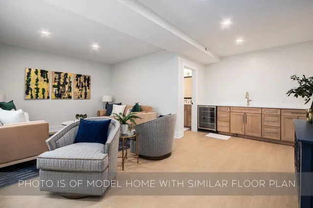 $1,200,000 | 710 Turnock Street, South Bend, IN 46617