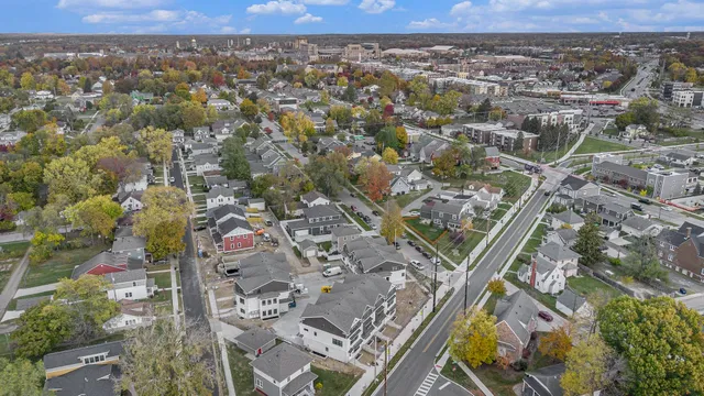 $1,200,000 | 710 Turnock Street, South Bend, IN 46617