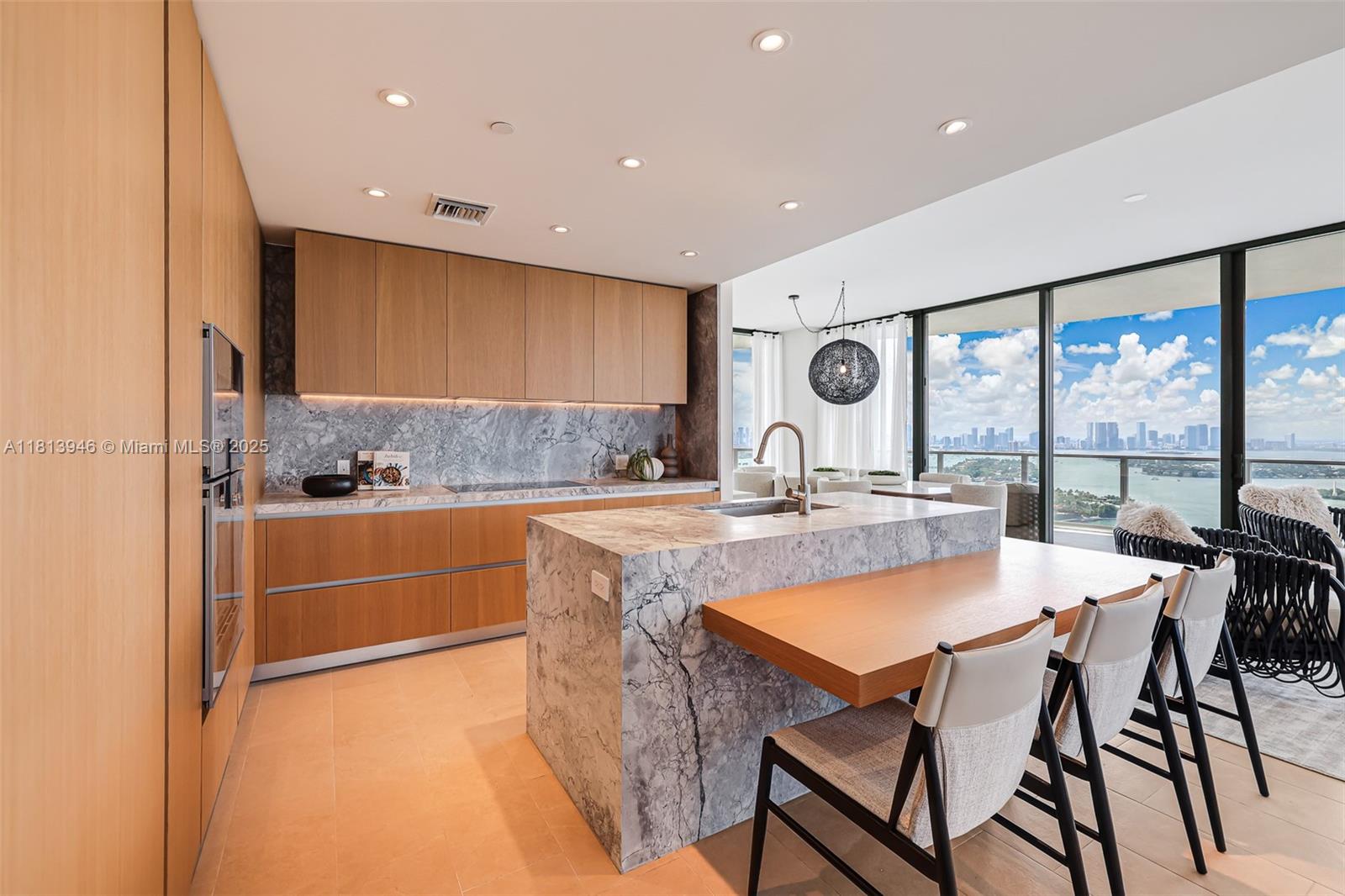 500 Alton Road, Unit 3603 Miami Beach, FL 33139 - Photo 9 of 48 Gallery Image 9