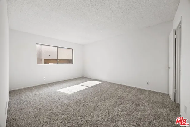 $389,000 | 5400 Newcastle Avenue, Unit 66, Encino, CA 91316