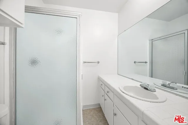 $389,000 | 5400 Newcastle Avenue, Unit 66, Encino, CA 91316