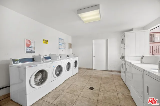 $389,000 | 5400 Newcastle Avenue, Unit 66, Encino, CA 91316