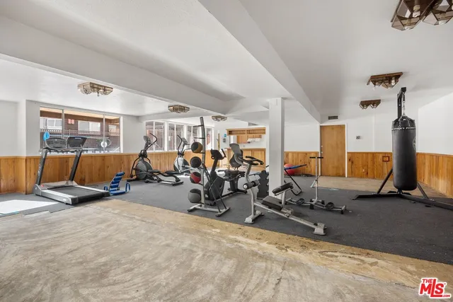 $389,000 | 5400 Newcastle Avenue, Unit 66, Encino, CA 91316