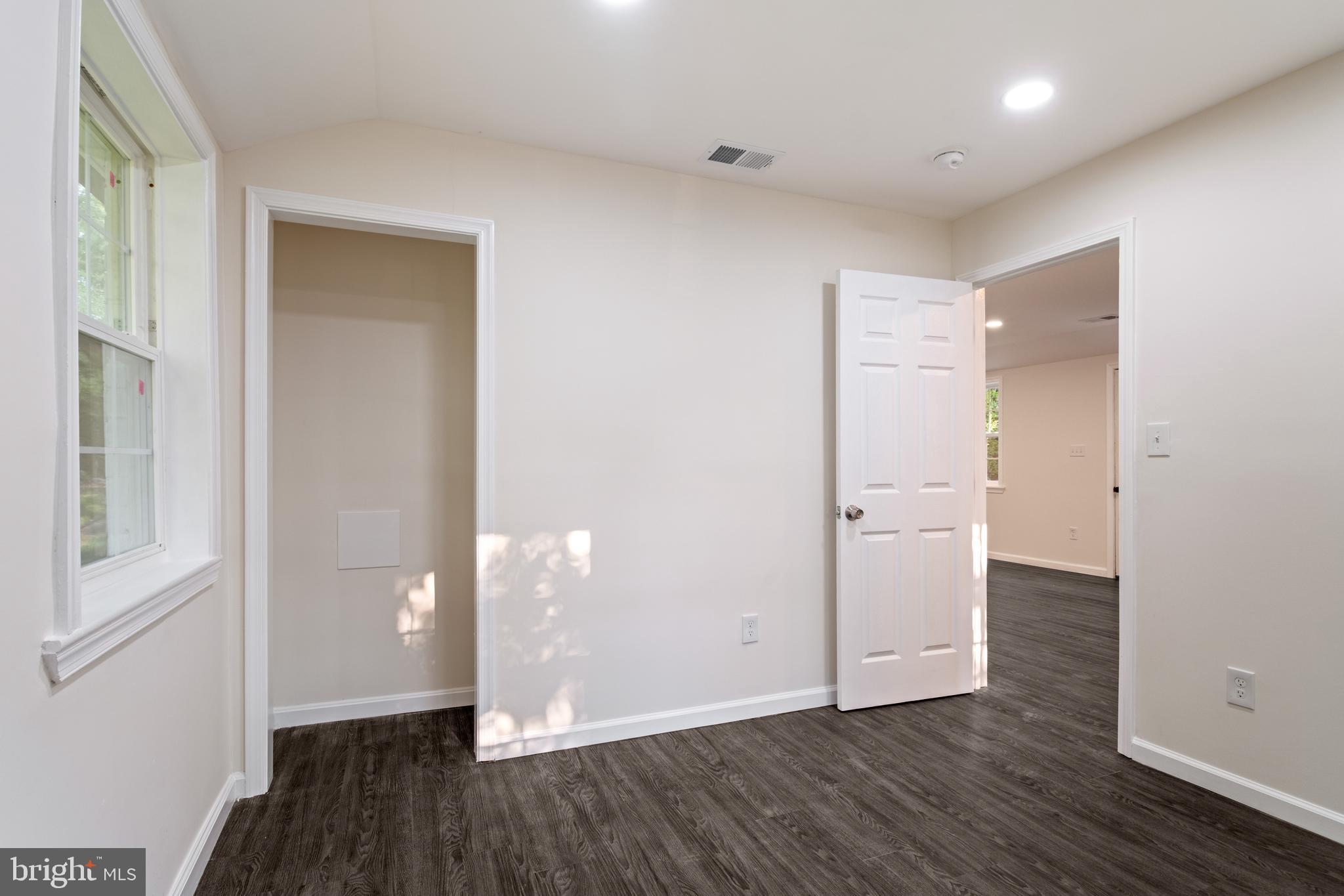2921 Weisman Road Silver Spring, MD 20902 - Photo 17 of 34 Bedroom