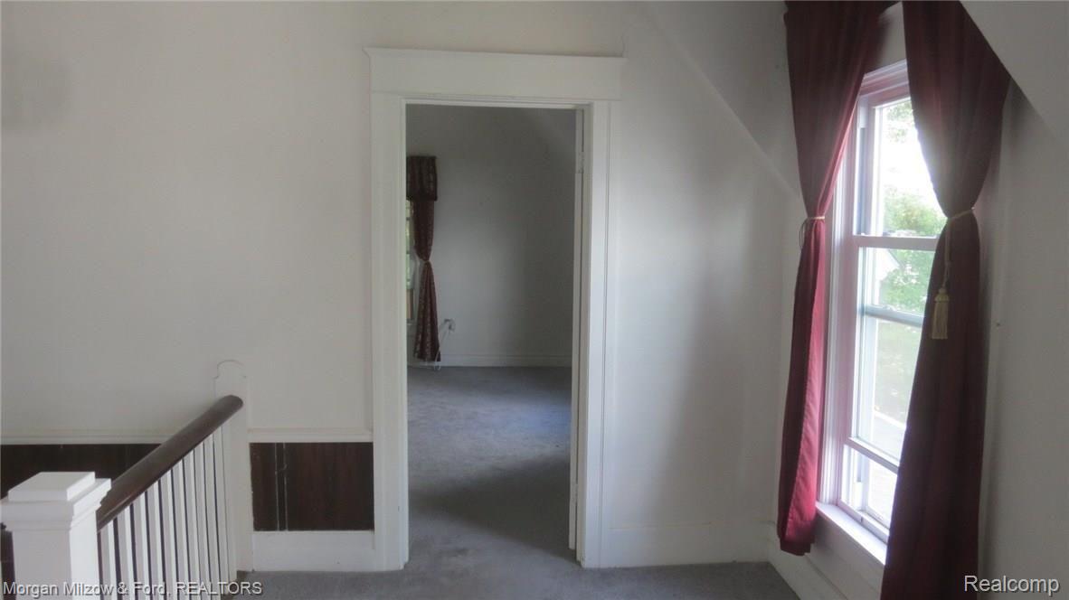 4048 Hunt Road Lapeer, MI 48446 - Photo 9 of 17 11.JPG