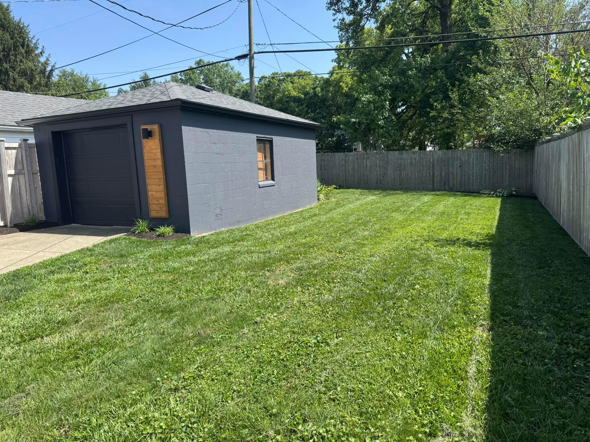 269 Chase Road Columbus, OH 43214 - Photo 25 of 28 Fenced Backyard w/ garage