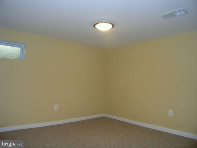 8231 Frye Road Alexandria, VA 22309 - Photo 18 of 27 Bedroom