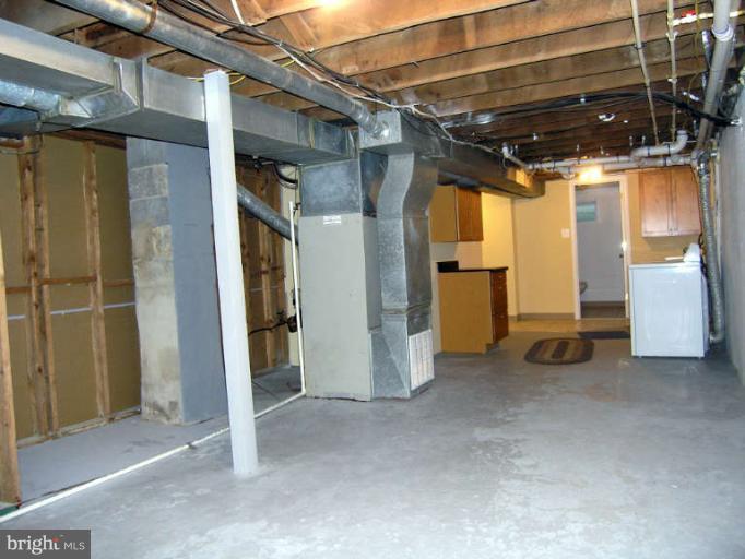 8231 Frye Road Alexandria, VA 22309 - Photo 20 of 27 Interior (General)