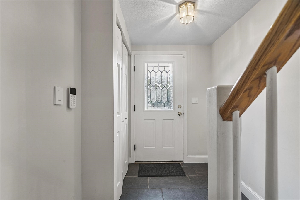 14 Pine Ridge Road North Reading, MA 01864 - Photo 5 of 34 Gallery Image 5