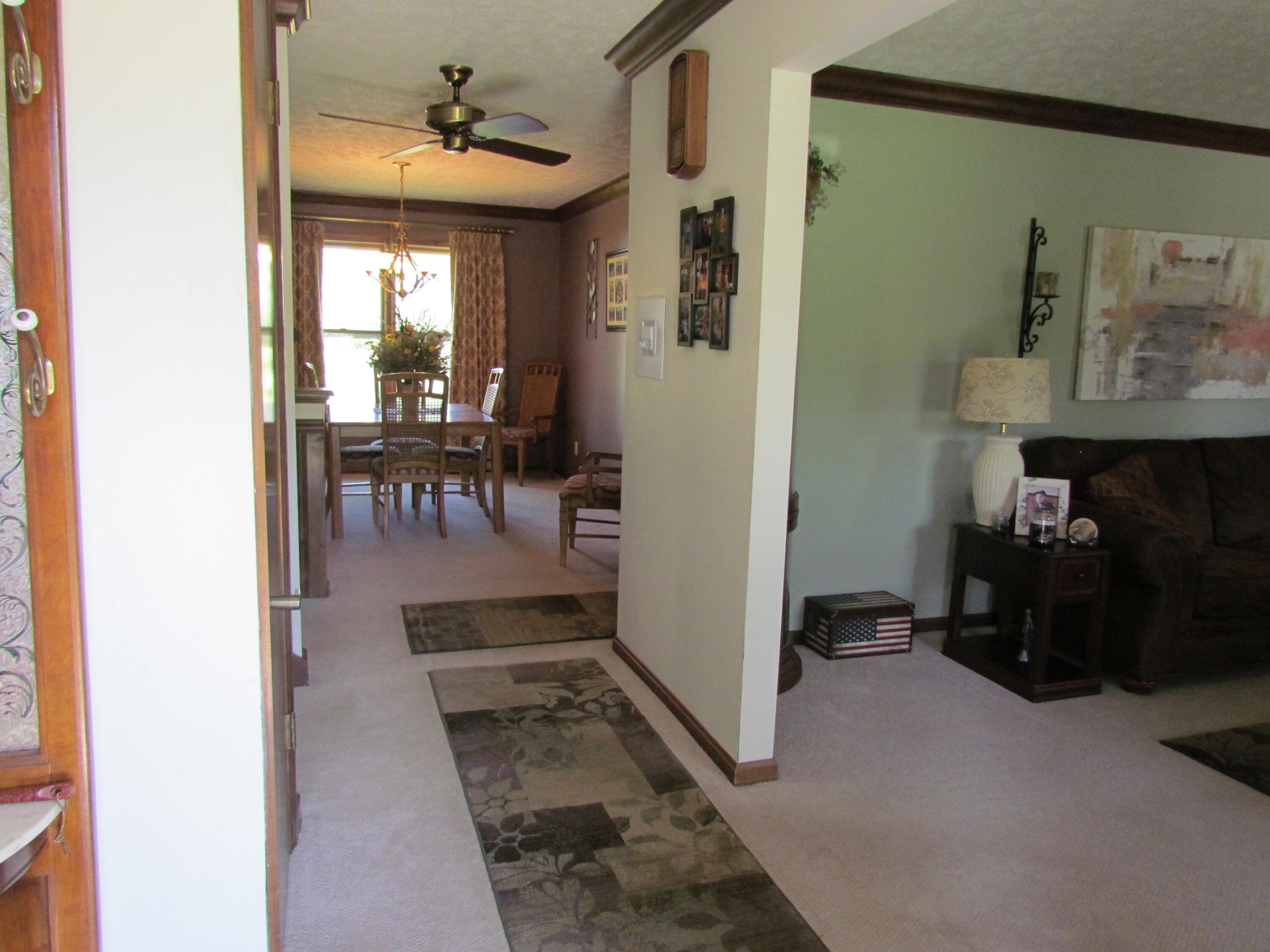 2981 East Possum Road Springfield, OH 45502 - Photo 5 of 45