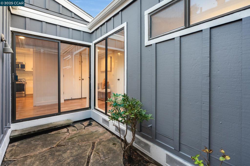 1942-1942 Rancho Verde Circle East Danville, CA 94526 - Photo 12 of 45