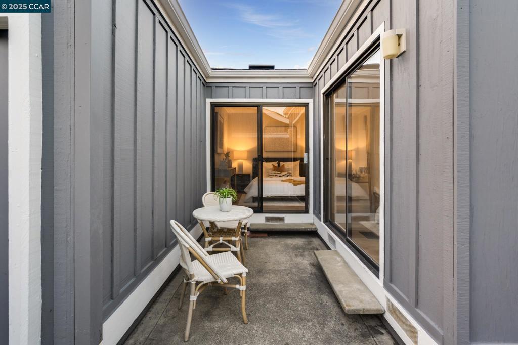 1942-1942 Rancho Verde Circle East Danville, CA 94526 - Photo 5 of 45