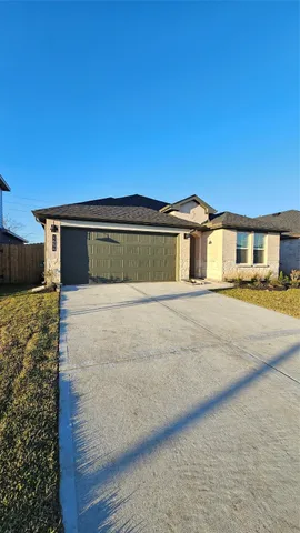 $2,300 | 1654 Westway Drive, Fresno, TX 77545