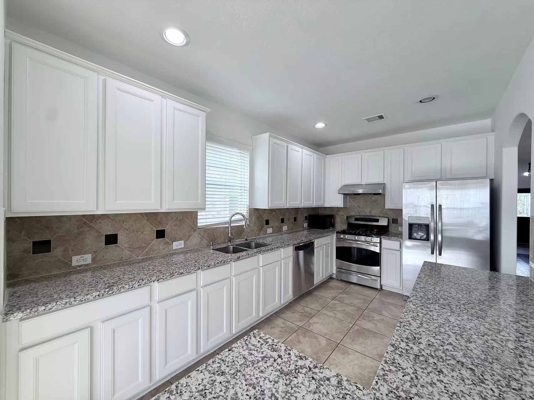 2814 Ridgeglen Lane Houston, TX 77082 - Photo 20 of 36