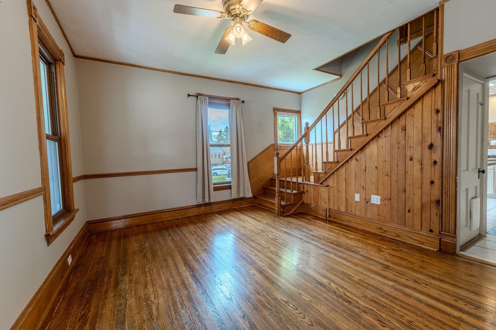 403 1st Street Baraboo, WI 53913 - Photo 12 of 39
