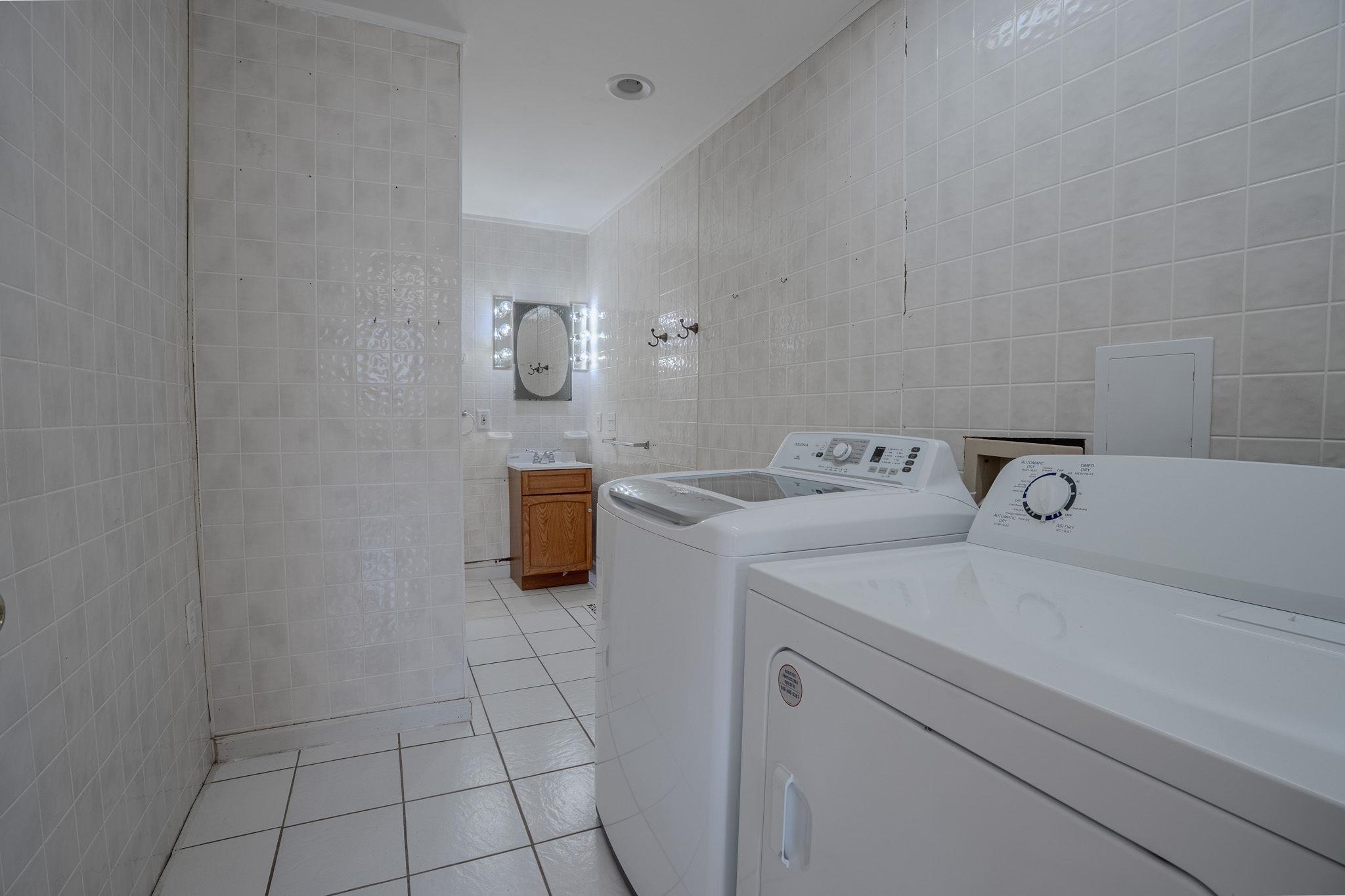 403 1st Street Baraboo, WI 53913 - Photo 20 of 39