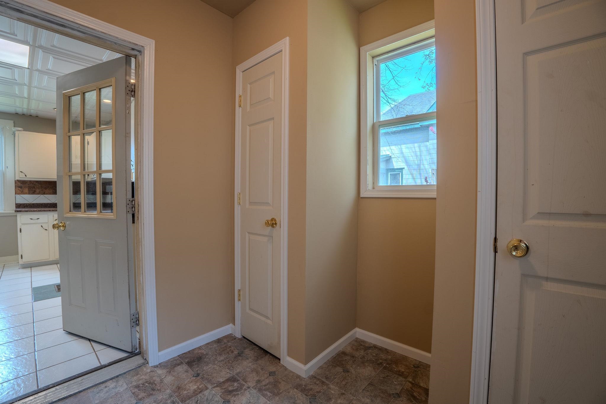 403 1st Street Baraboo, WI 53913 - Photo 22 of 39