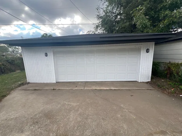 $240,000 | 290 Merrill Avenue, Calumet City, IL 60409