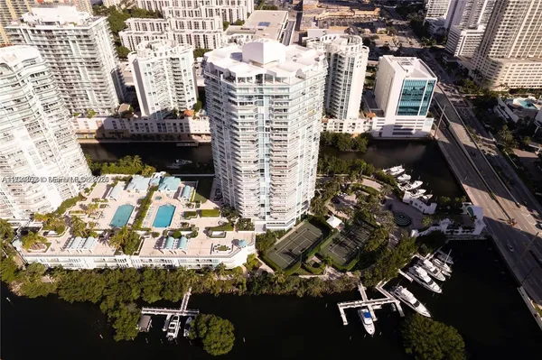 $5,500 | 16400 Collins Avenue, Unit 942, Sunny Isles Beach, FL 33160