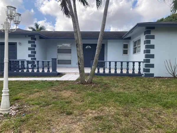 $3,700 | 6230 Southwest 4th Place, Margate, FL 33068