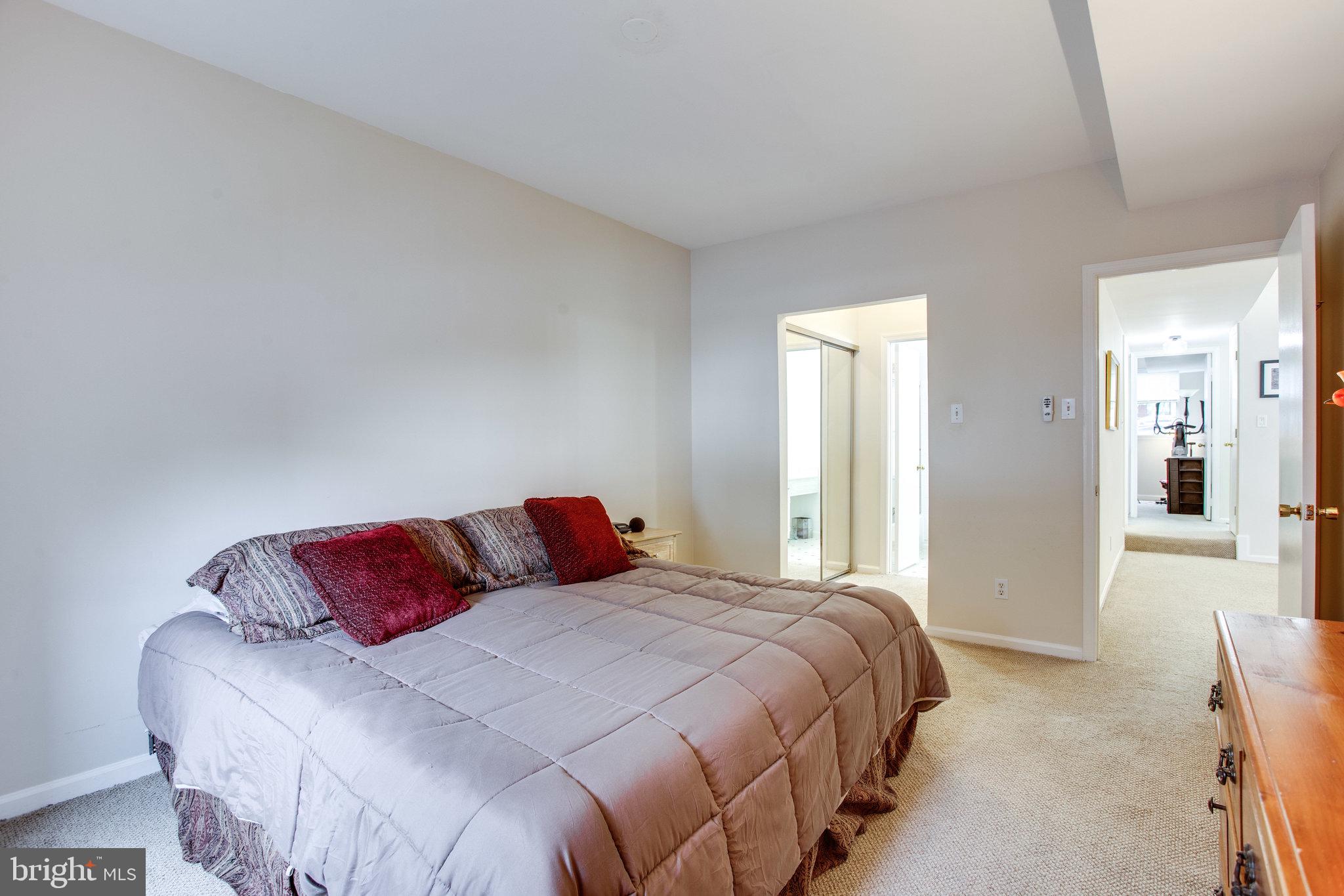 31 Pickering Court, Unit 2 Germantown, MD 20874 - Photo 34 of 66