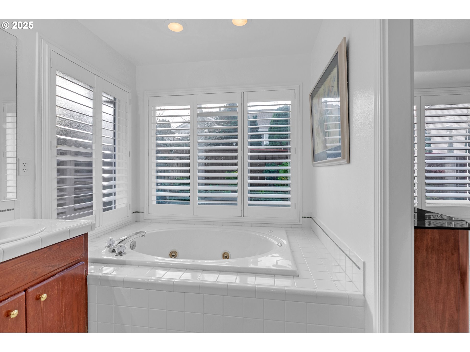 2463 Southwest Phyllis Drive Gresham, OR 97080 - Photo 20 of 34