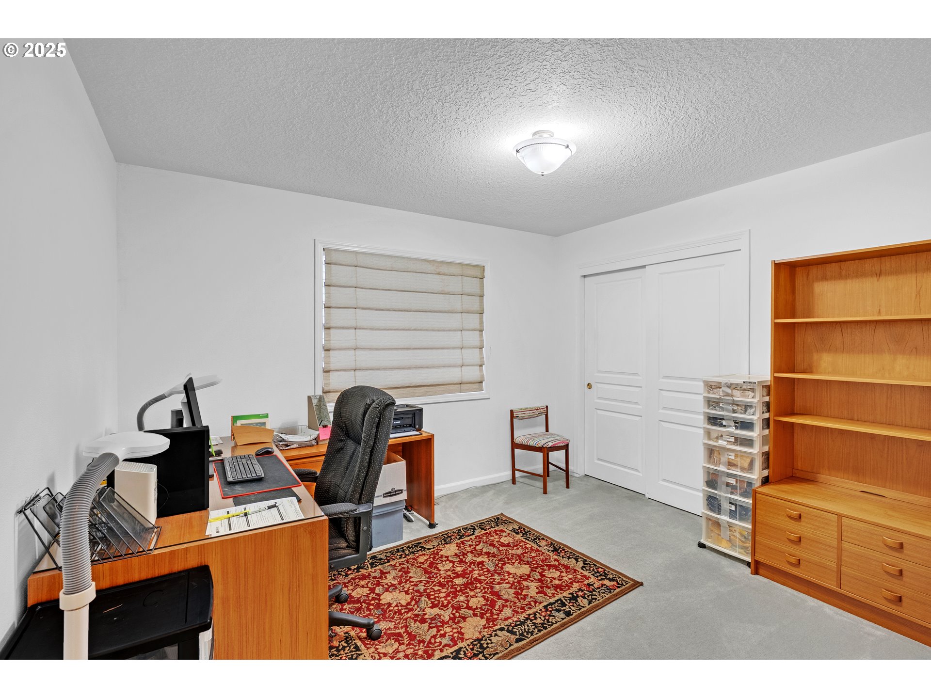 2463 Southwest Phyllis Drive Gresham, OR 97080 - Photo 24 of 34