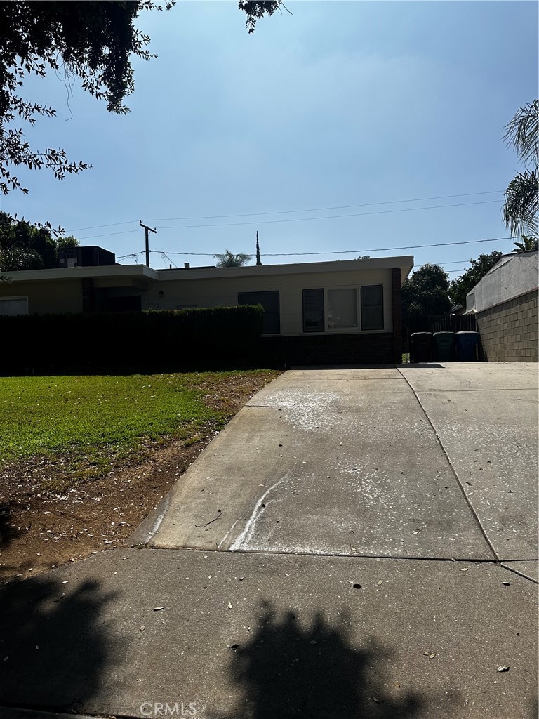 6590 Piccadilly Street Riverside, CA 92506 - Photo 1 of 10 Gallery Image 1