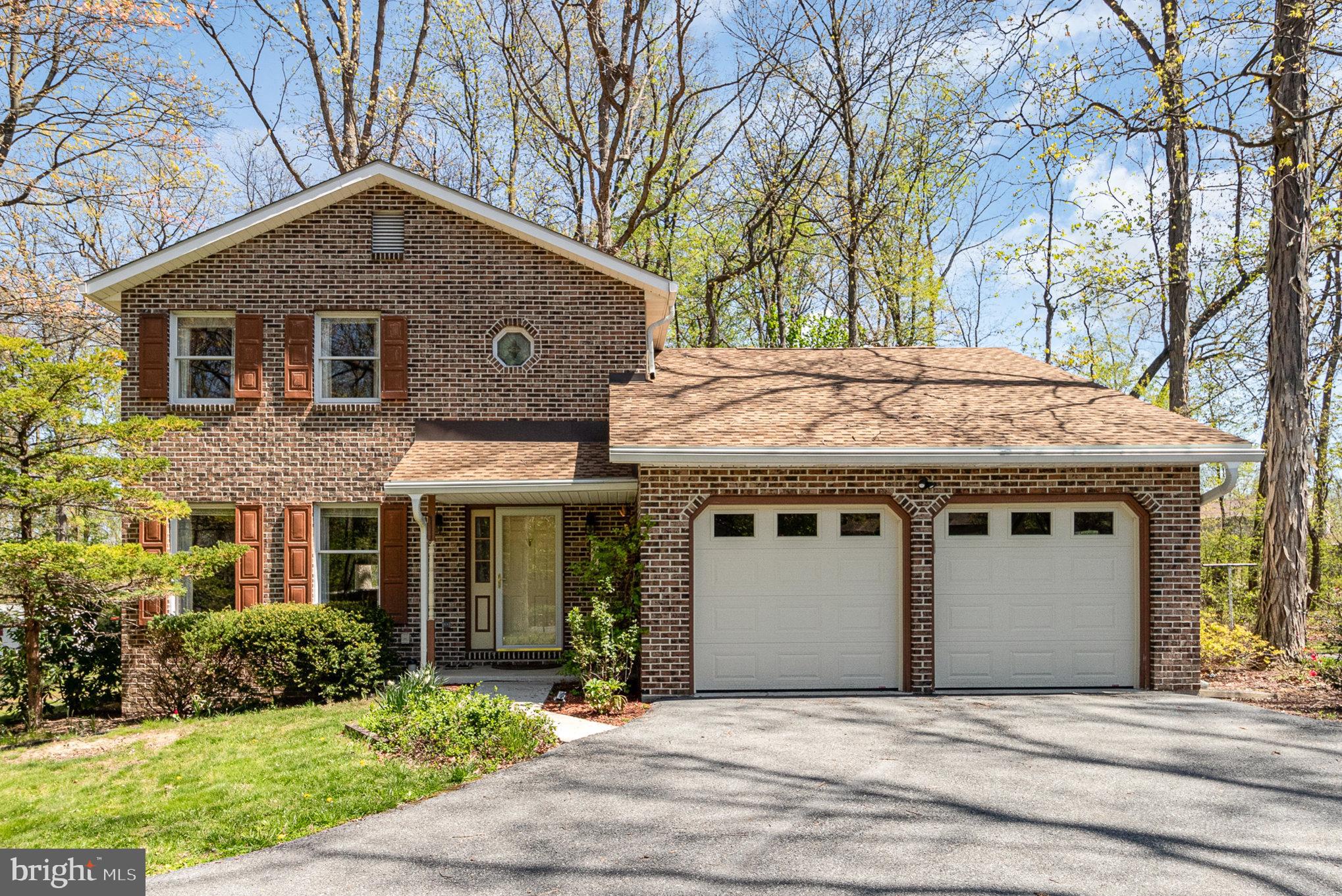 197 Ore Bank Road Dillsburg, PA 17019 - Photo 1 of 38 front