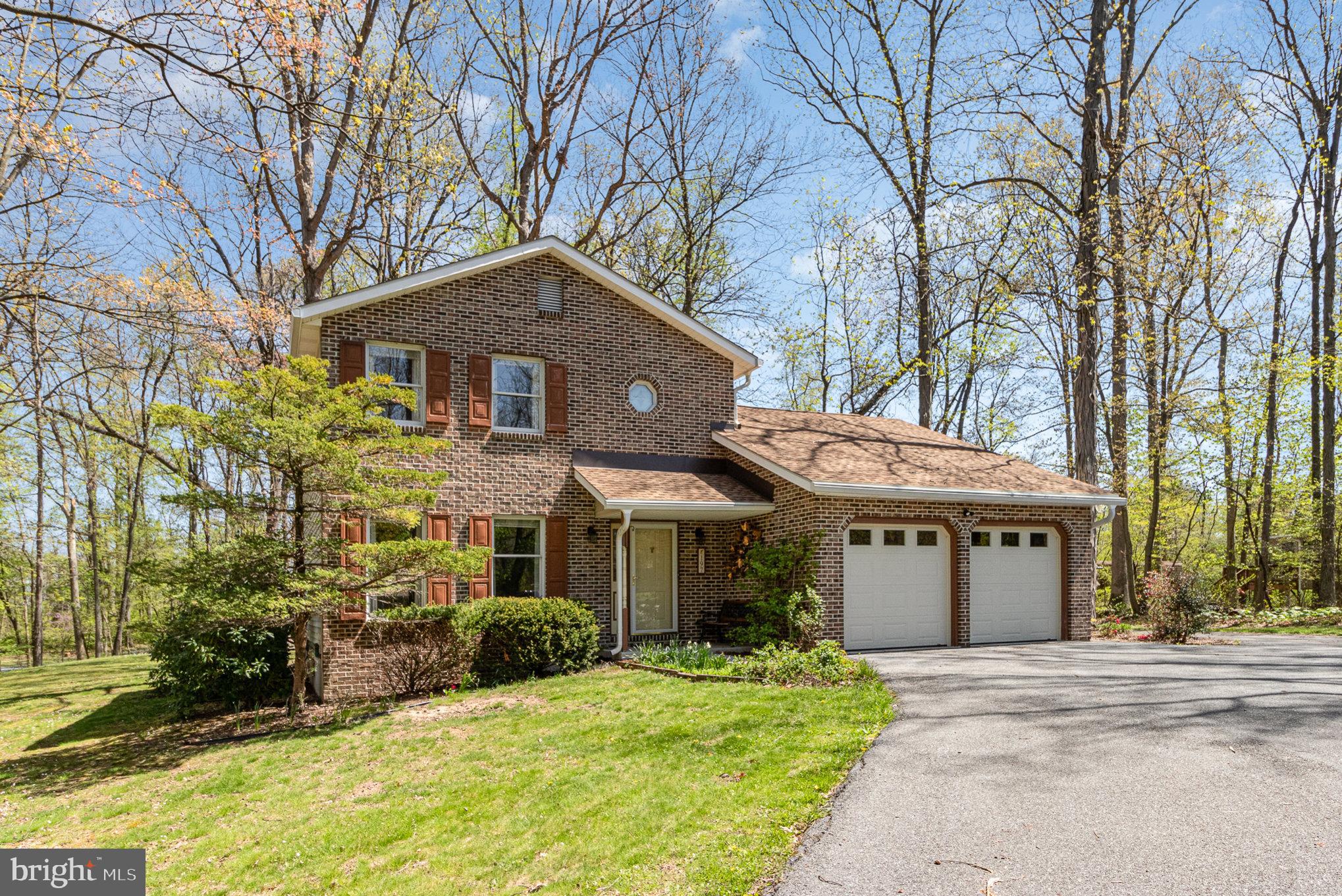 197 Ore Bank Road Dillsburg, PA 17019 - Photo 6 of 38 .