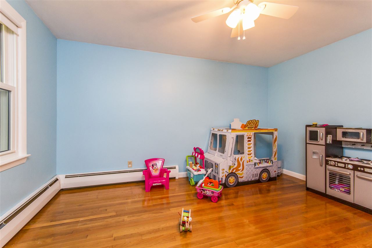 124 Lille Road Nashua, NH 03062 - Photo 22 of 40