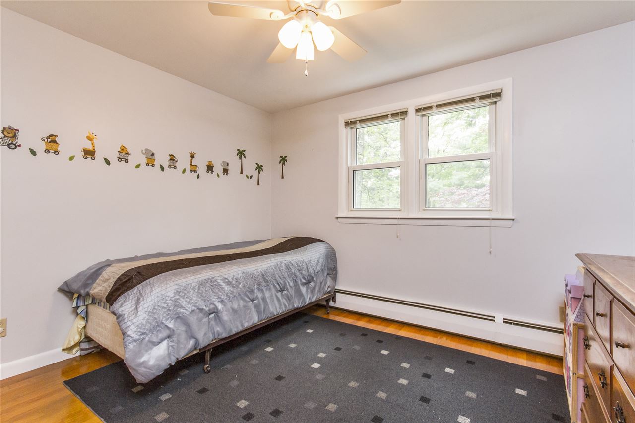 124 Lille Road Nashua, NH 03062 - Photo 31 of 40