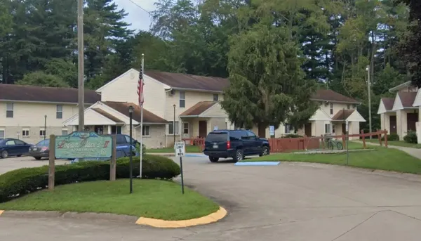 $580 | 1008 Hayden Place, Logan, OH 43138