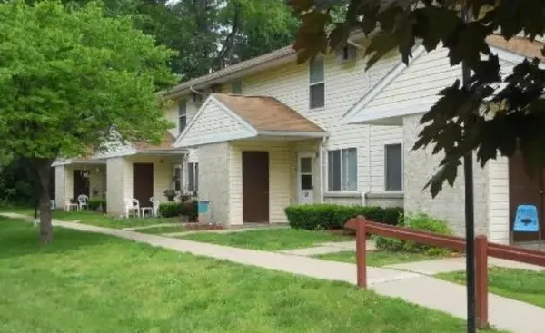 $580 | 1008 Hayden Place, Logan, OH 43138