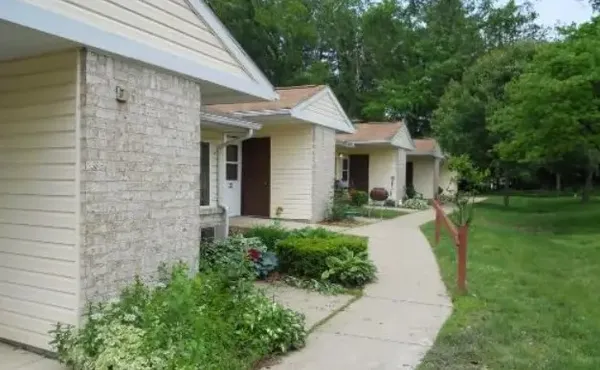 $580 | 1008 Hayden Place, Logan, OH 43138