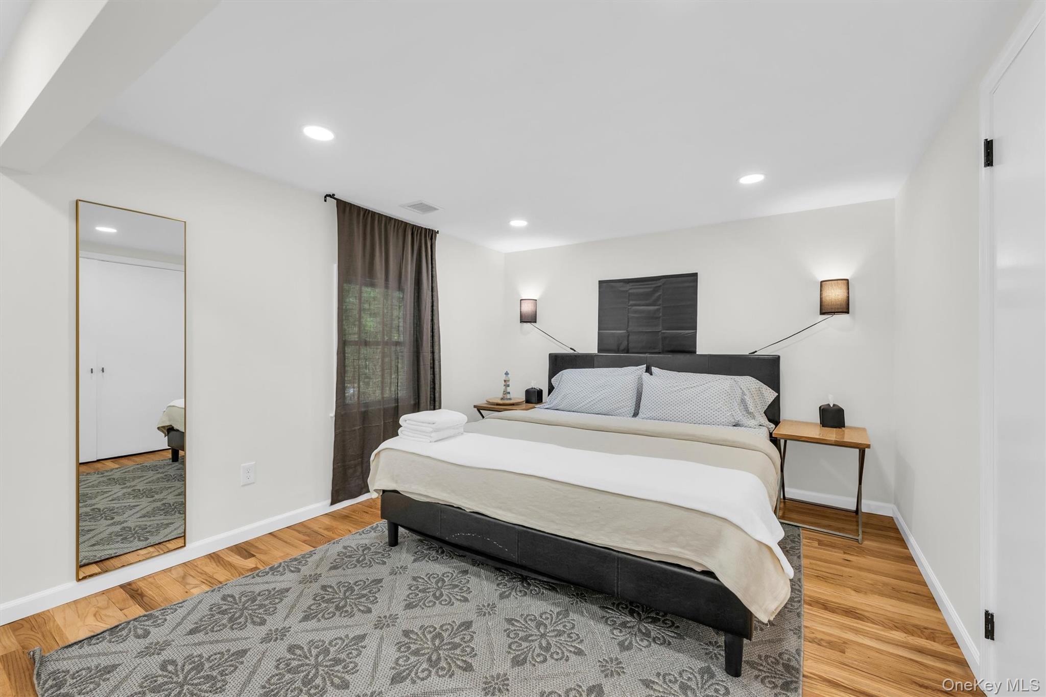 8 North Westbury Road Hampton Bays, NY 11946 - Photo 26 of 50 primary bedroomom