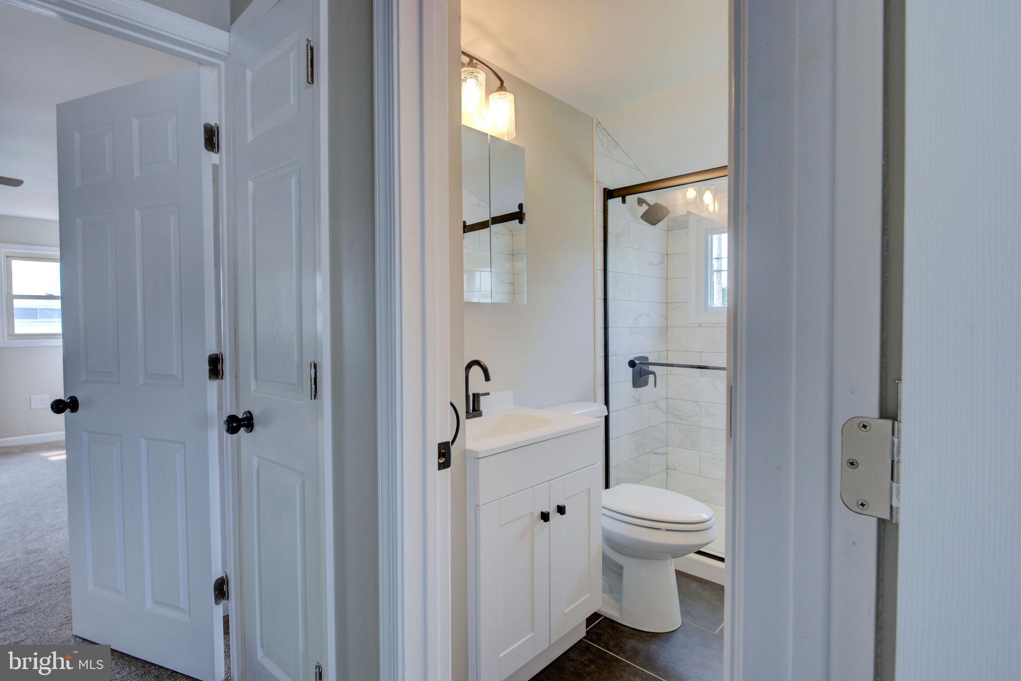 75 Long Loop Road Levittown, PA 19056 - Photo 14 of 30