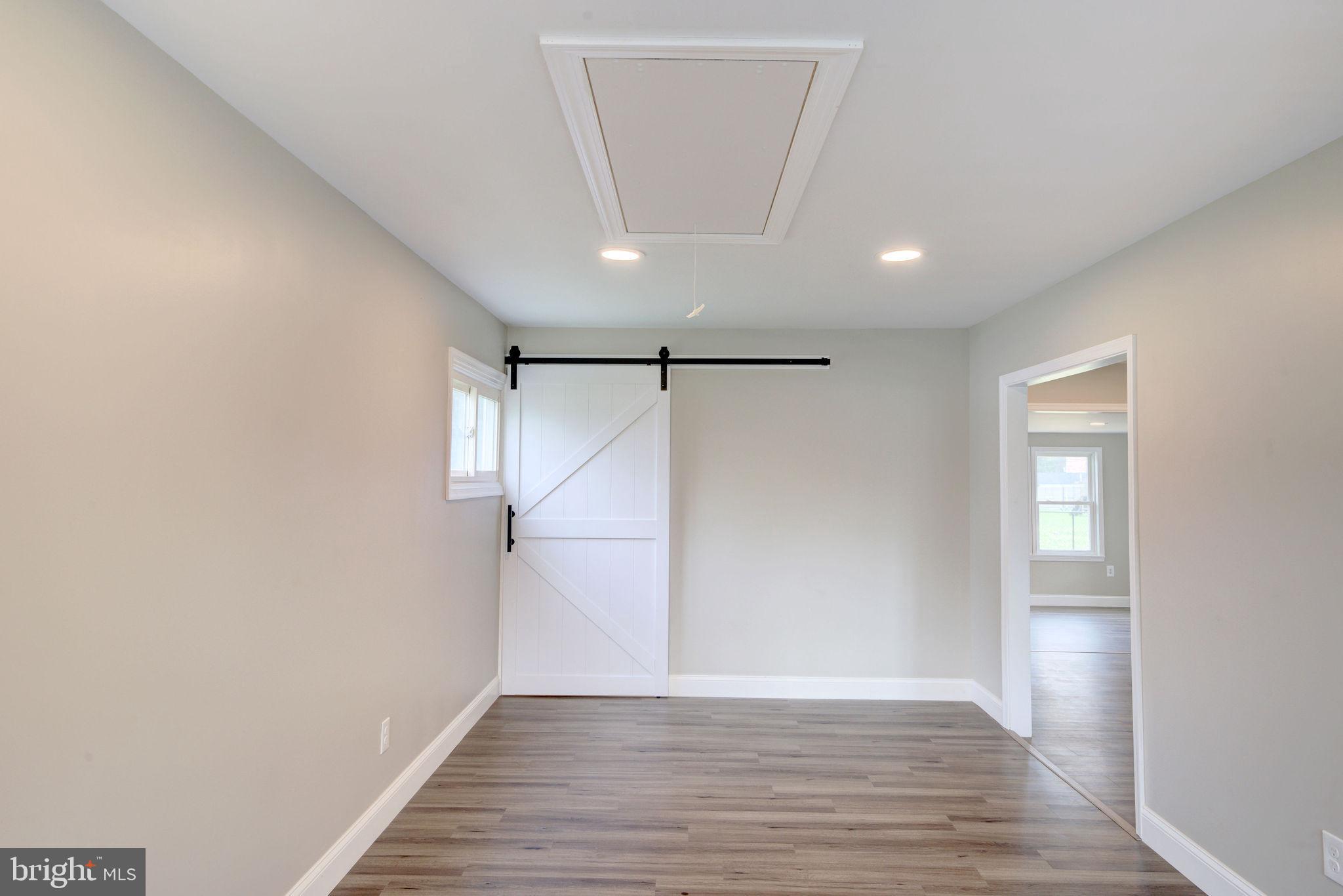 75 Long Loop Road Levittown, PA 19056 - Photo 7 of 30