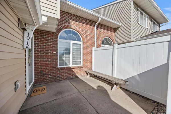 $225,000 | 1012 Larkspur Lane, Waconia, MN 55387