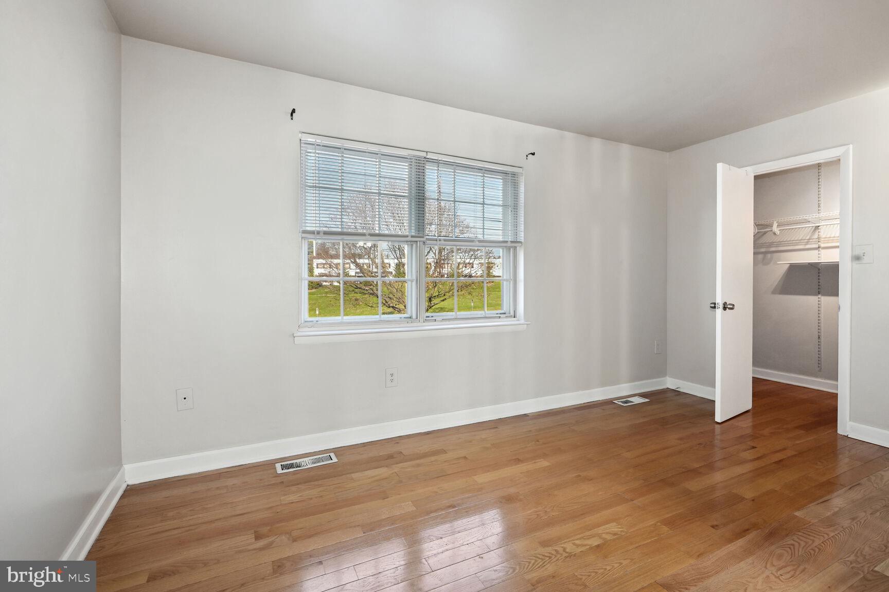 8324 Mountain Ash Way Gaithersburg, MD 20879 - Photo 14 of 36 Bedroom