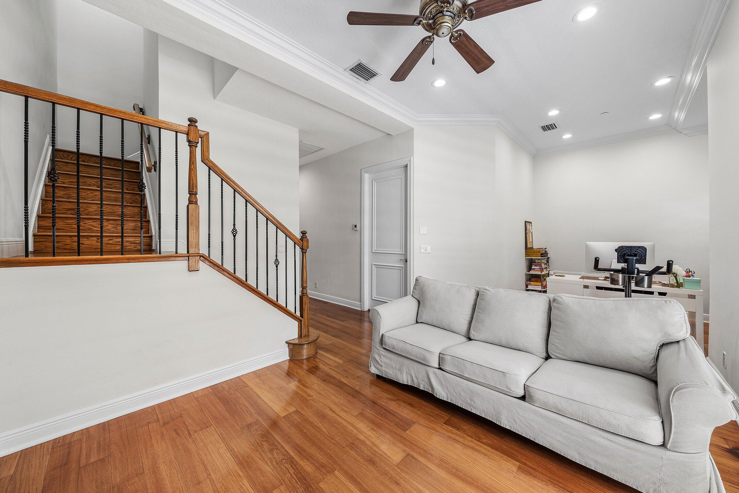 400 Northeast 69th Circle Boca Raton, FL 33487 - Photo 13 of 38 024-400Northeast69thCircle-BocaRaton-FL-