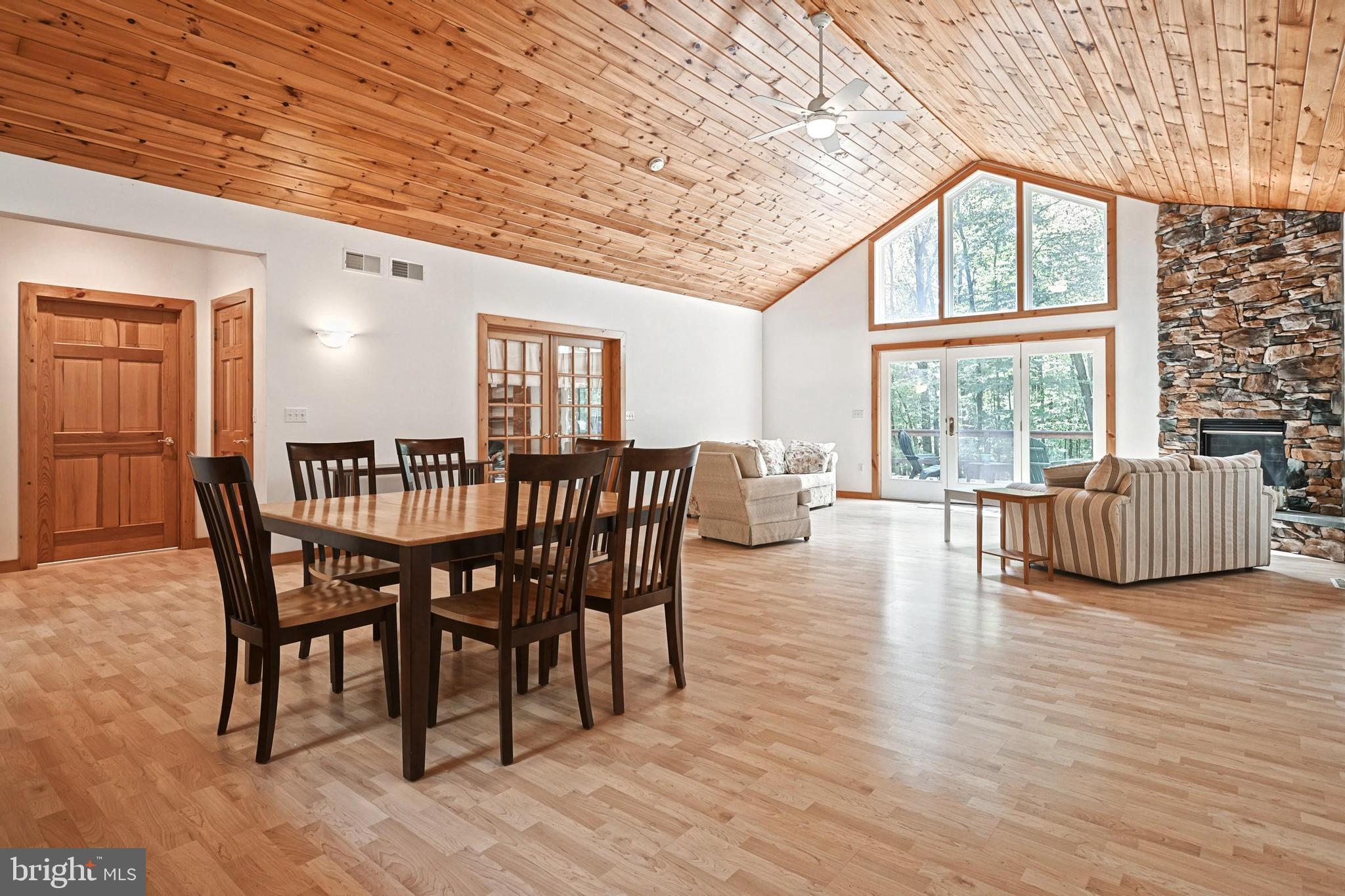 473 Plantation Road Orrtanna, PA 17353 - Photo 17 of 57 Gallery Image 17