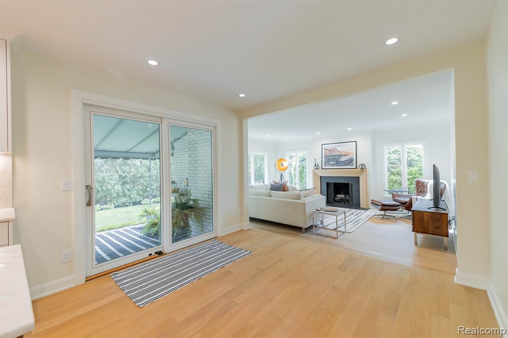 655 Canterbury Road Grosse Pointe Woods, MI 48236 - Photo 23 of 58