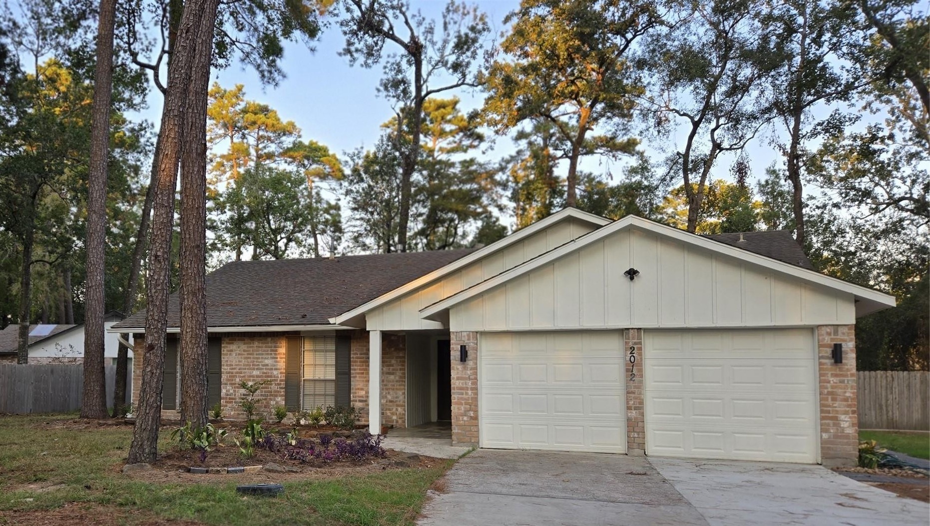 2012 East Lacey Oak Circle Spring, TX 77380 - Photo 2 of 19 Exterior Shot