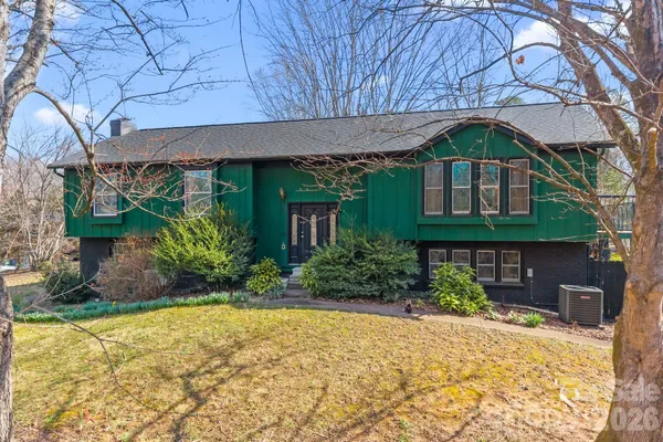 $520,000 | 33 Fairfield Drive, Candler, NC 28715