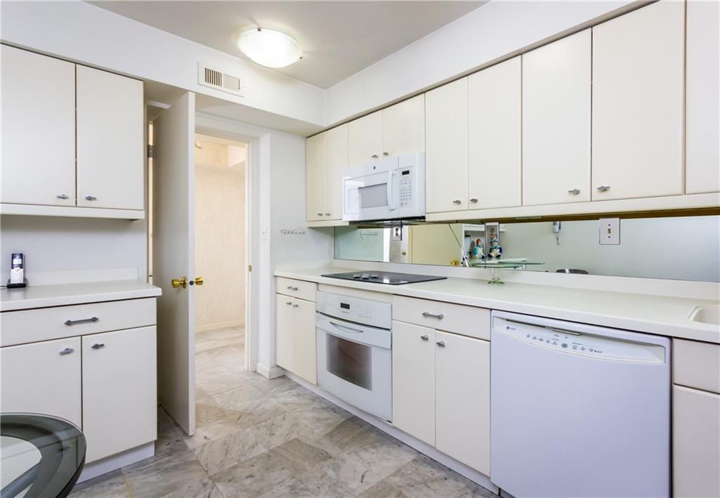 300 Fox Chapel Road, Unit 314 Pittsburgh, PA 15238 - Photo 6 of 15 Gallery Image 6