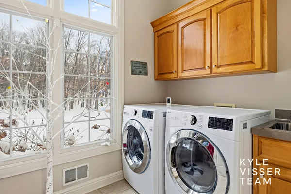 $1,350,000 | 4608 Old Grand River Trail Northeast, Ada, MI 49301