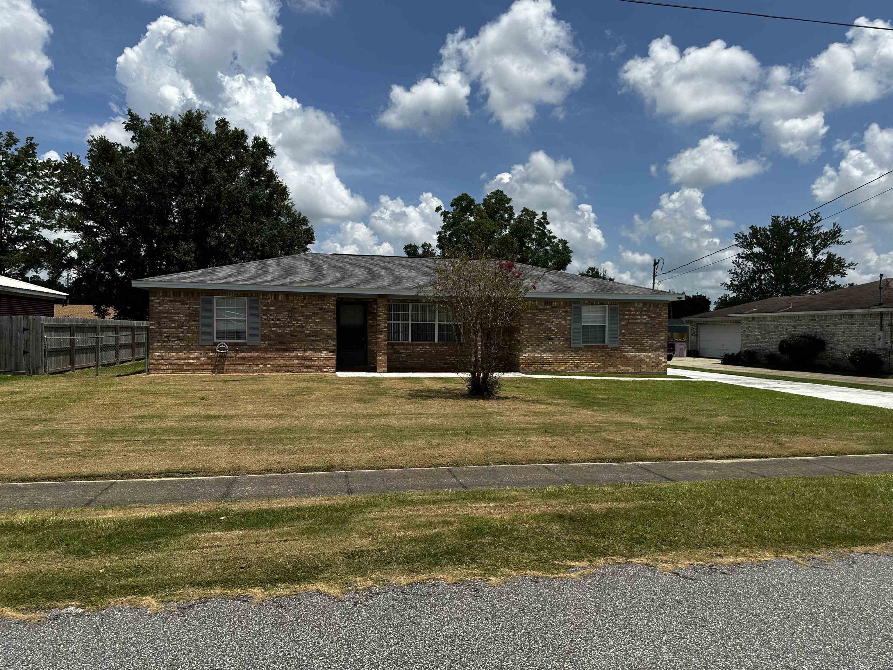506 Ariel Avenue Foley, AL 36535 - Photo 3 of 48