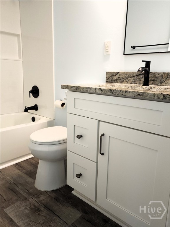 8708 Clark Avenue Savannah, GA 31406 - Photo 12 of 16 Hall Bath