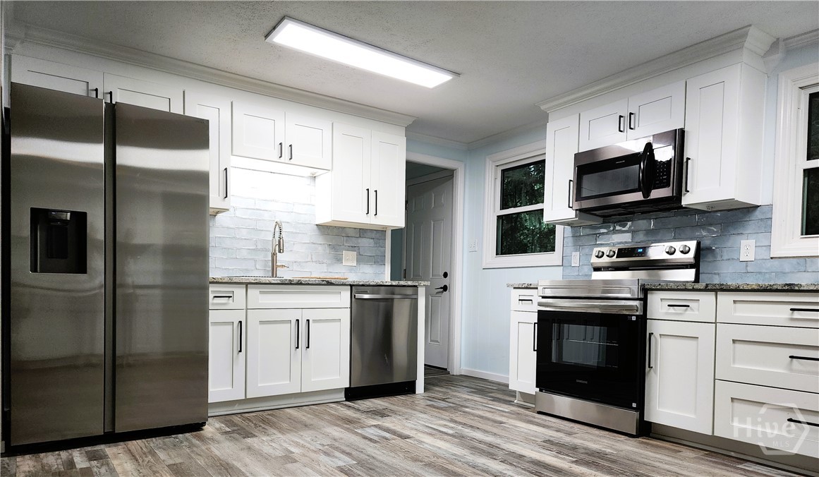 8708 Clark Avenue Savannah, GA 31406 - Photo 2 of 16 Custom Kitchen